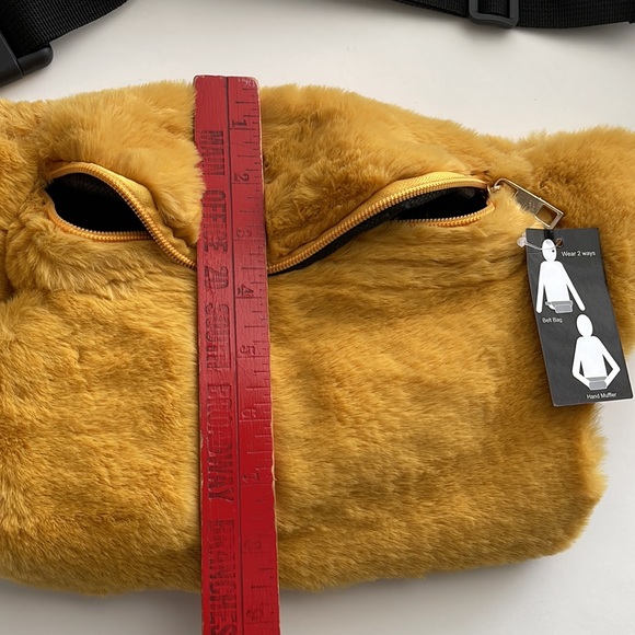 Faux Fur Belt Bag Fanny Pack - Picture 5 of 8